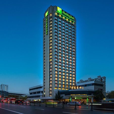 Holiday Inn Shanghai Huaxia By Ihg - Overlooking City Scenery At Sky View Restaurant Zewnętrze zdjęcie